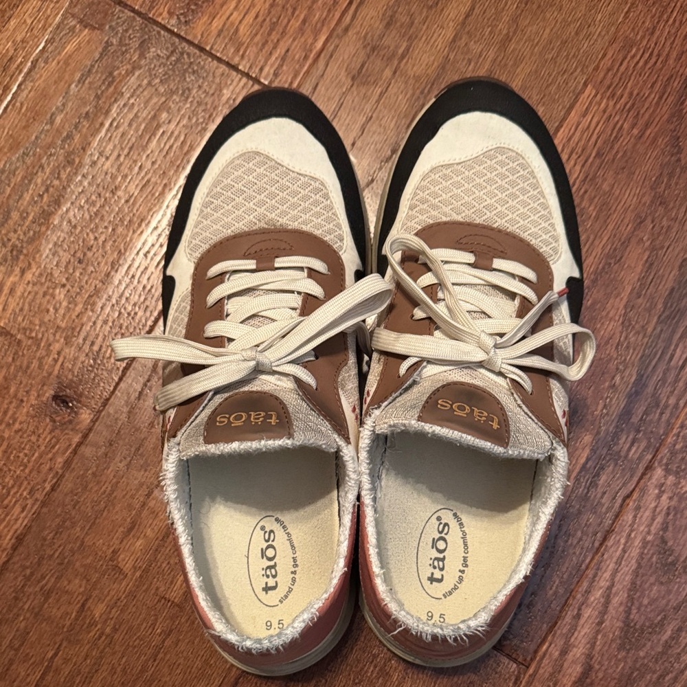 Taos Footwear Brown and Black Sneakers